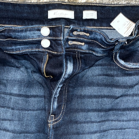 Women’s KanCan Jeans - Picture 2 of 4